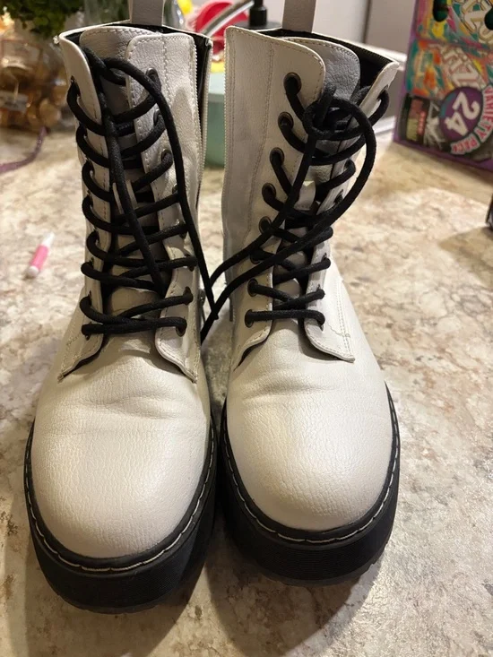 Women's White Platform Lace-Up Combat Boot with Black Sole - Picture 3 of 5
